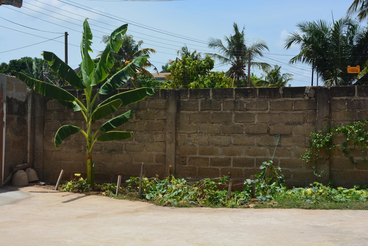 The Accra Backpackers Hostel Luaran gambar