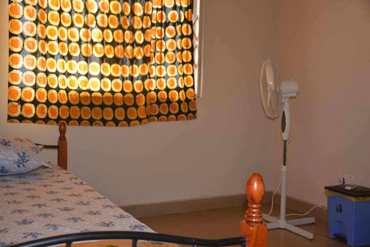 The Accra Backpackers Hostel Luaran gambar