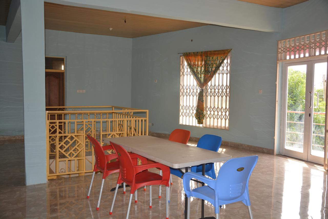 The Accra Backpackers Hostel Luaran gambar